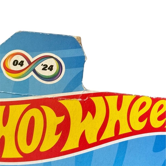 Hot Wheels Flippin’ Fast Car (Orange) - Picture 8 of 10